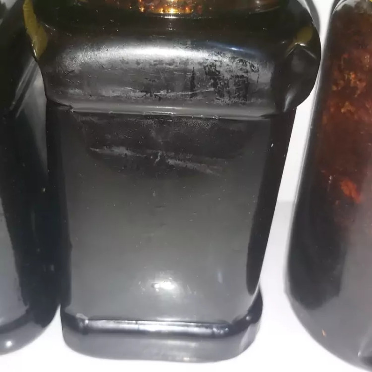 عسل سیاه مات فوق قوی آنتی اکسیدان آنزیمهای برتر رشد یافته یکساله قدرت ویرانگرترین عسل سیاه غلیظ