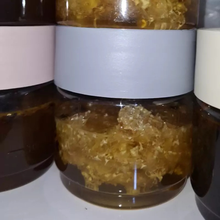 عسل صخره زنبور درشت با موم ۱۰۰ گرم